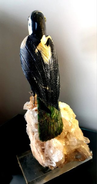 Escultura de Tucán en Piedras Naturales