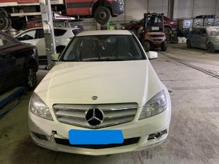 Puerta trasera izquierda mercedes clase c bm 59874