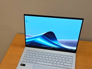 Portátil ASUS Zenbook 14 OLED Ultra 7, 16GB, 1TB