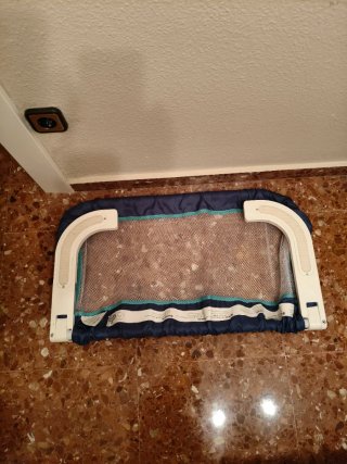 Barrera de seguridad para cama infantil