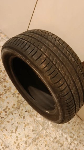 Neumático Michelin 225/50R17 98Y
