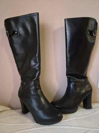 Botas altas negras Talla 38