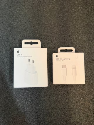Adaptador y Cable USB-C Apple
