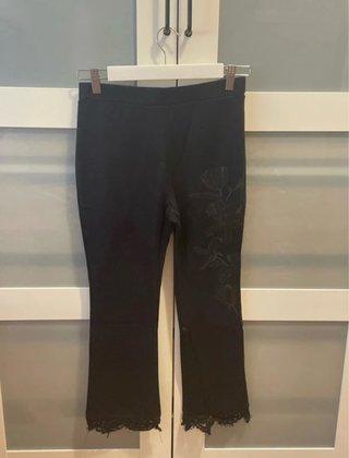 Capris Desigual Negros con Encaje