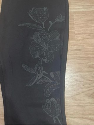 Capris Desigual Negros con Encaje