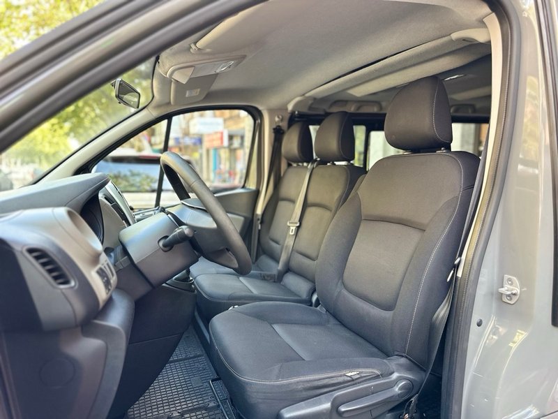 Renault Trafic PASSENGER Combi 9 1.6 dCi TT Energy 2017, foto 23