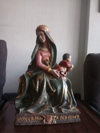 Figura Antigua de Virgen con Niño