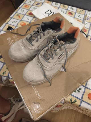 ZAPATO DE SEGURIDAD S1P SRC SERRAJE CORE BELLOTA
