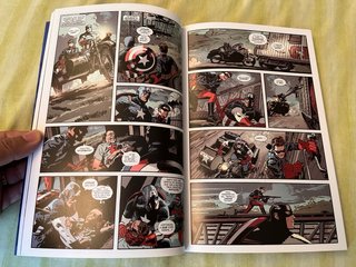 Cómic 100% Marvel Capitán América y Bucky