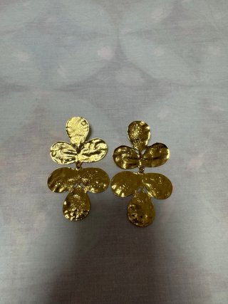 Pendientes flor Parfois dorados
