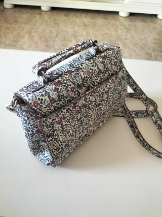 Bolso de hombro estampado floral