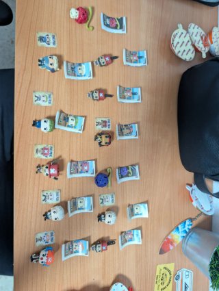 Figuras Kinder one piece