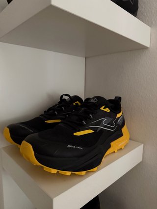 Zapatillas Joma Trail Montaña Negro/Amarillo