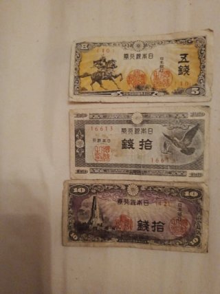 3 Billetes Japoneses Antiguos