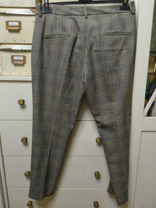 Pantalón ZARA Talla 40 nuevo. PVP: 40€ Ganga