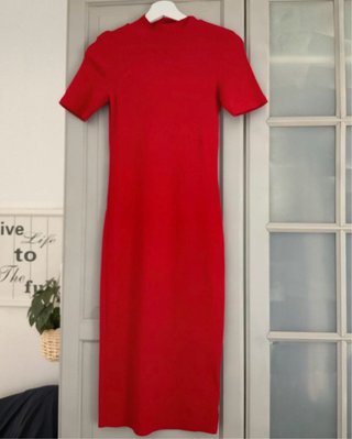 Zara - Vestido Midi Rojo