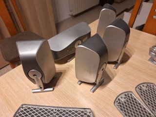 JBL ALTAVOCES satélite(5unidades)gran calidad
