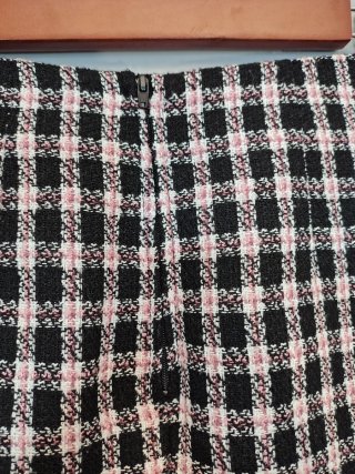 Falda mini tweed cuadros rosa y negro H&M - T 34