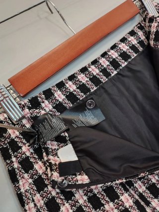 Falda mini tweed cuadros rosa y negro H&M - T 34