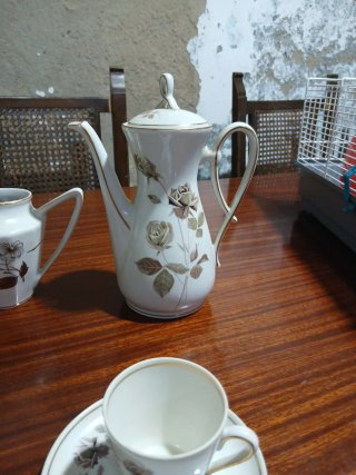 Juego de té antiguo porcelana floral