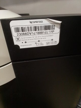 Cafetera Nespresso DeLonghi Blanca