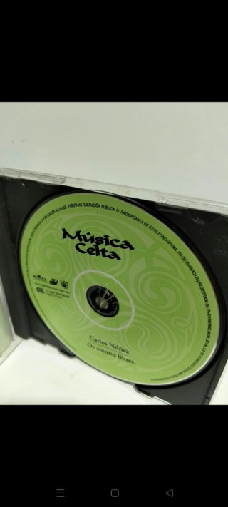 CD Carlos Núñez - Os amores libres