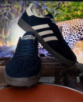 Adidas (Handball Spezial)