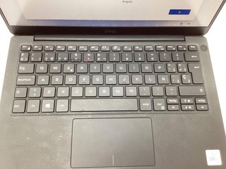 pc portatil dell p82g