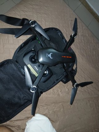 Dron Beast con Mando