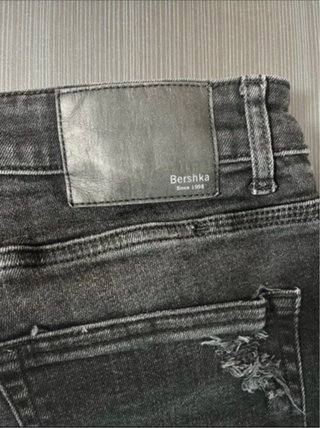 Pantalones vaqueros Bershka