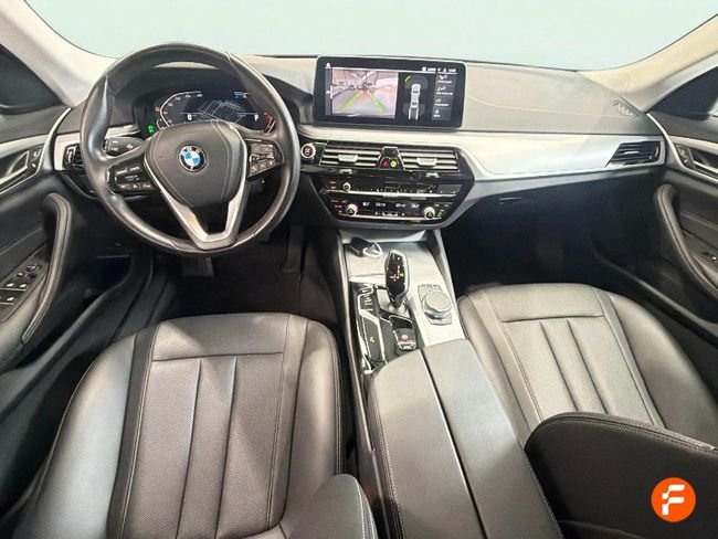BMW Serie 5 2022, foto 10