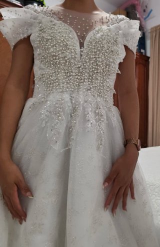 Vestido de Novia Princesa con Perlas y Encaje
