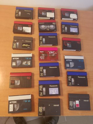 Lote de 19 Cintas de Vídeo MiniDV