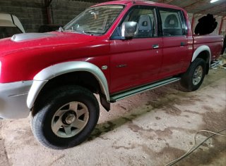 Mitsubishi L 200 2004