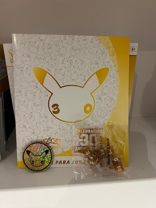 Caja Entrenador Élite Pokémon 30 Aniversario VACIA