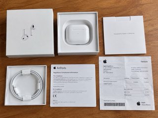 Apple AirPods
