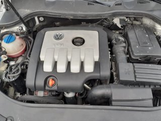 VOLKSWAGEN PASSAT 2.0 140CV