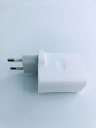 CARGADOR ORIGINAL REALME 18W EUROPEO BLANCO Muy Bu