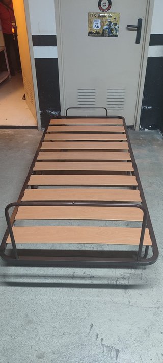Cama plegable 1 plaza metal y madera
