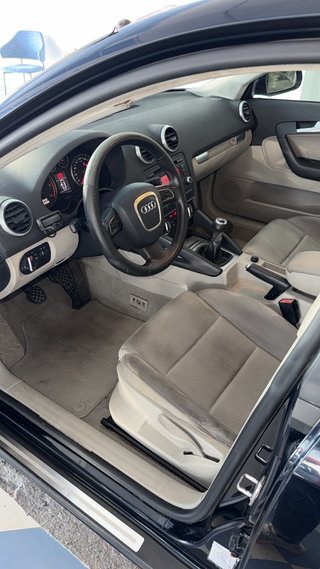 Audi A3 2.0 TDI 140 CV · 5 Puertas · Climatizador