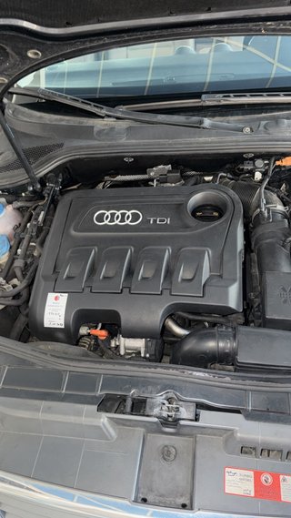 Audi A3 2.0 TDI 140 CV · 5 Puertas · Climatizador