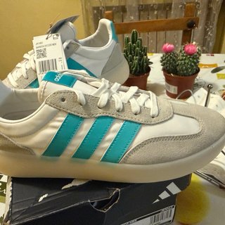 Zapatillas Adidas Blancas Talla 40.5 sin estrenar