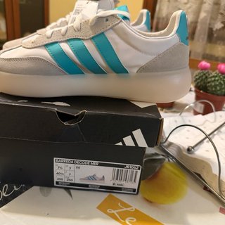 Zapatillas Adidas Blancas Talla 40.5 sin estrenar