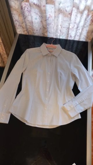 Camisa H&M Celeste Rayas Blancas Talla 42