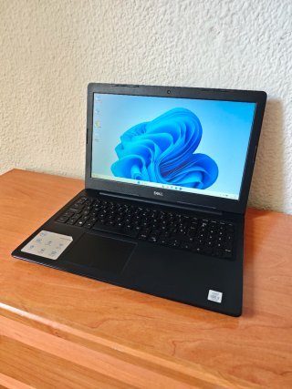 Portátil Dell 15" FHD i3 Gen 10 16GB 750GB SSD