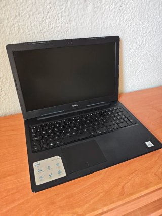 Portátil Dell 15" FHD i3 Gen 10 16GB 750GB SSD