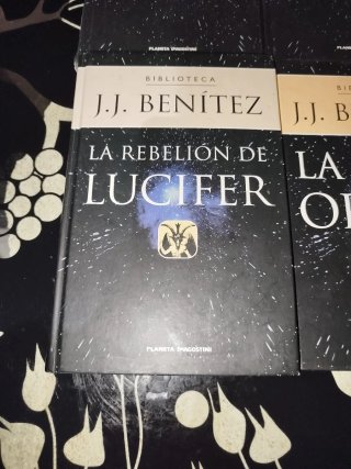 Colección de 6 Libros de J.J. Benítez