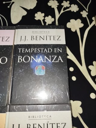 Colección de 6 Libros de J.J. Benítez