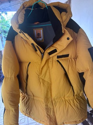 Abrigo Plumas Timberland Amarillo y Negro