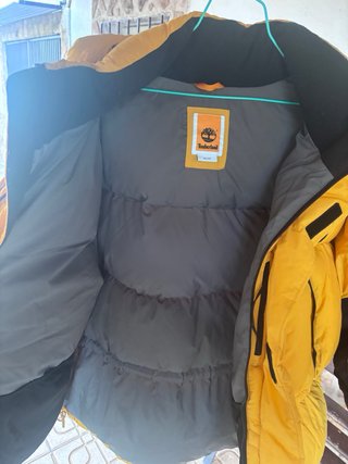 Abrigo Plumas Timberland Amarillo y Negro